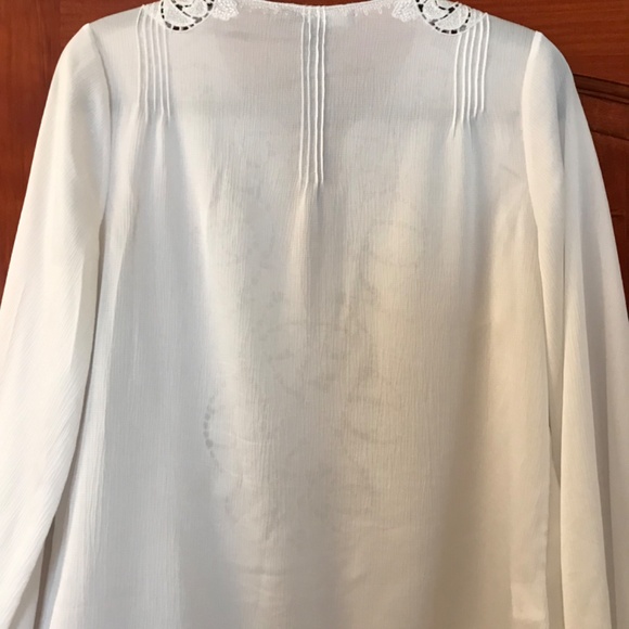 BCBG MaxAzria White, Poet Sleeve, Cut Out Design Front, Drawstring Waist Blouse - Picture 6 of 6